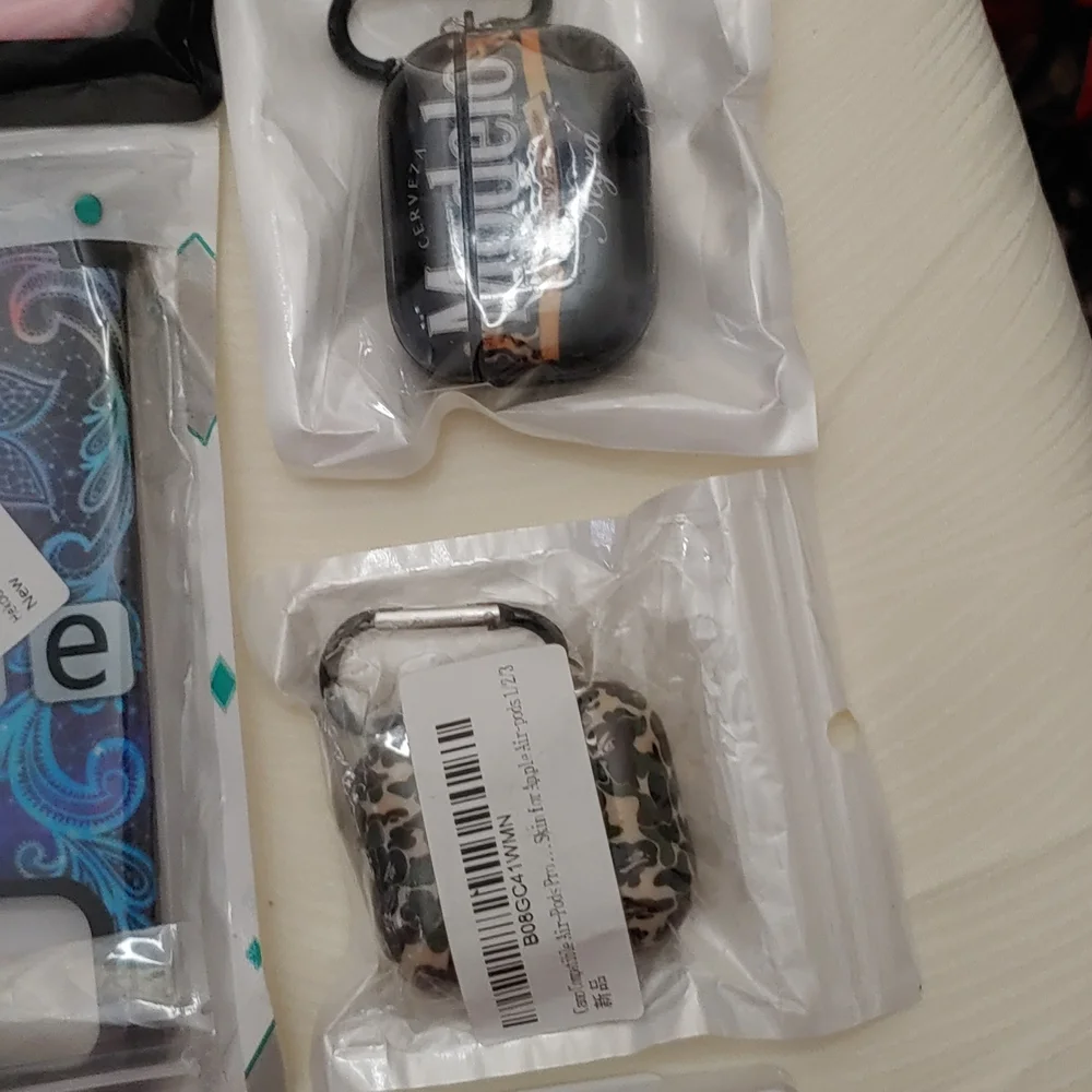 Cellphone case and accessories bundle